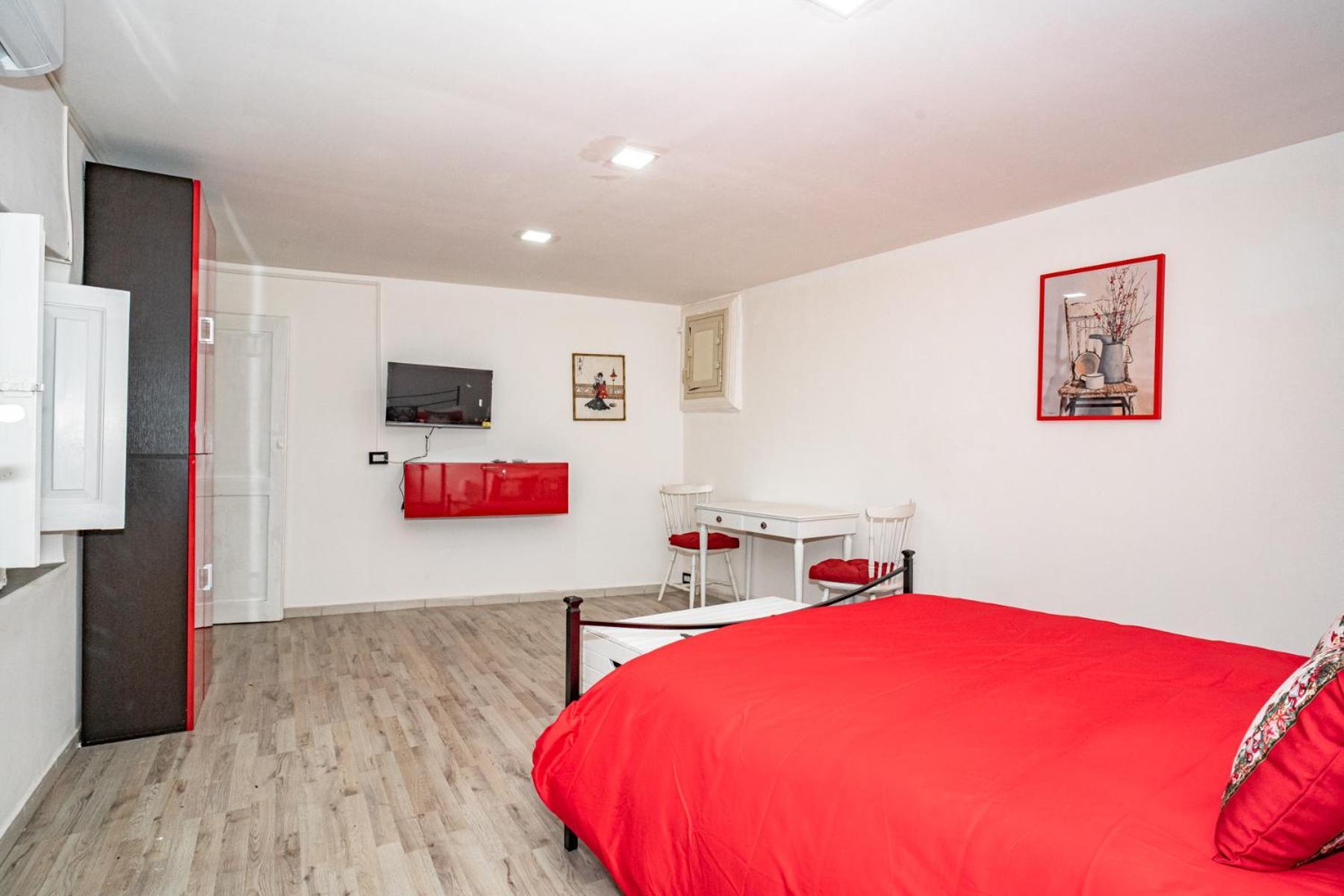 A Casa Del Reuccio Apartment คาตาเนีย ภายนอก รูปภาพ