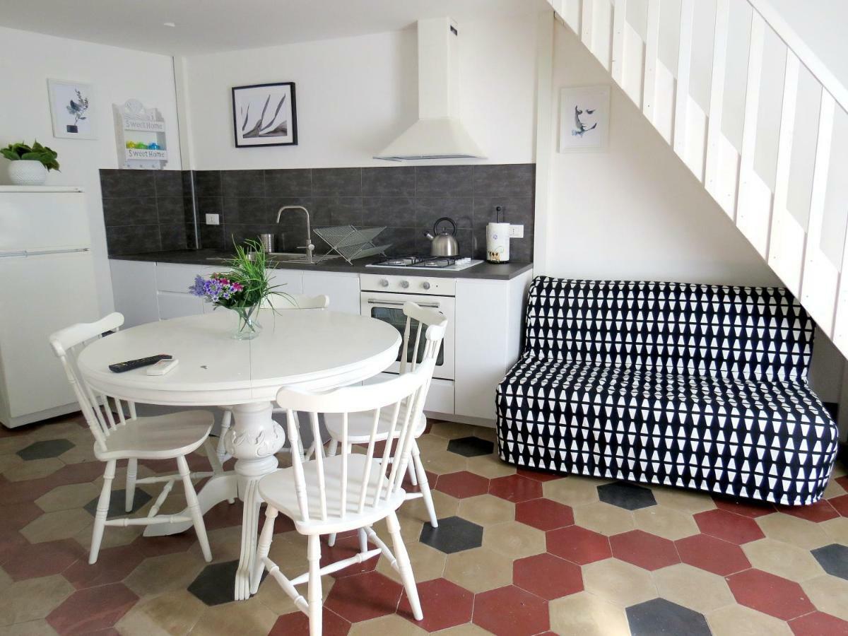 A Casa Del Reuccio Apartment คาตาเนีย ภายนอก รูปภาพ