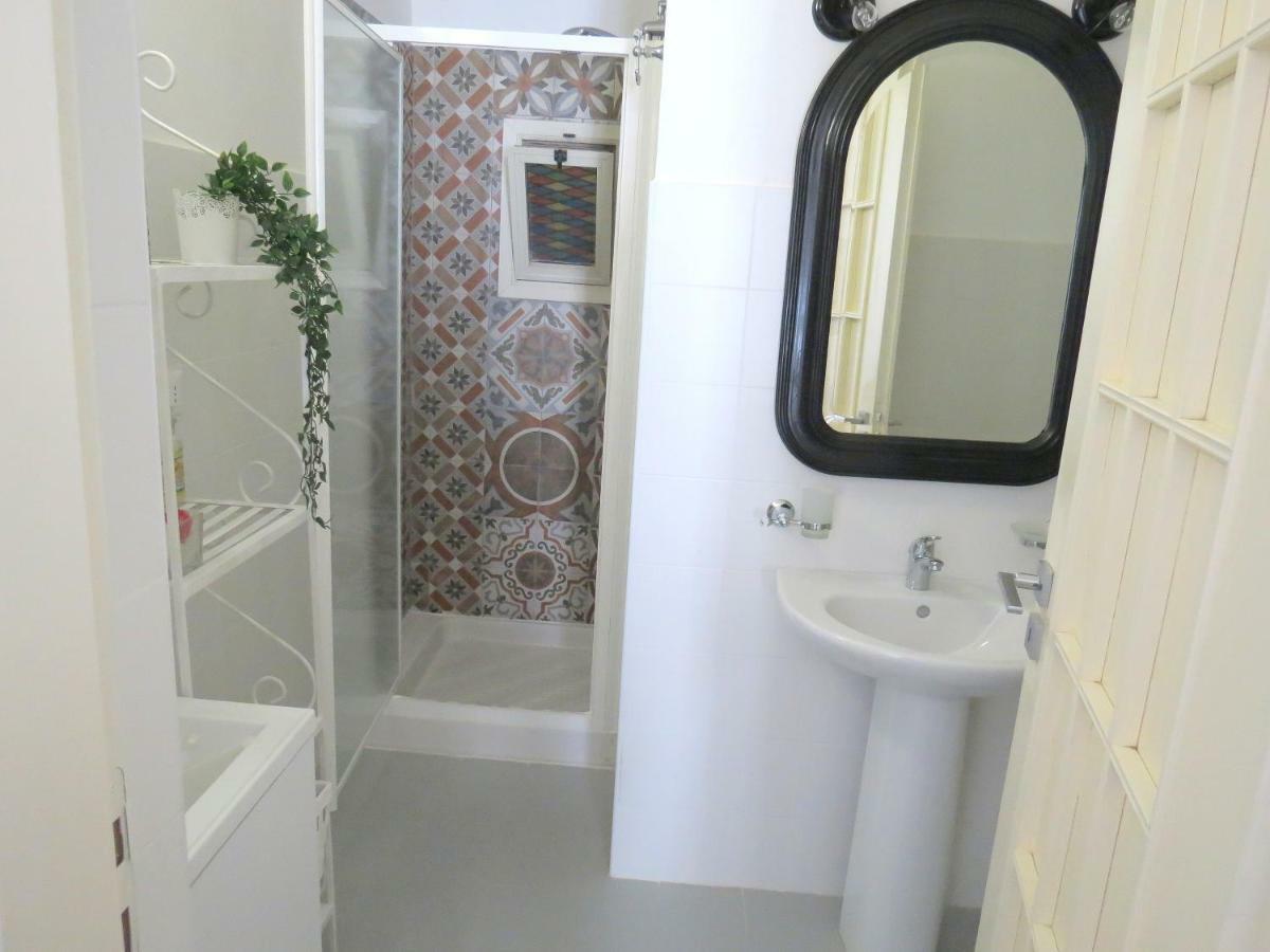 A Casa Del Reuccio Apartment คาตาเนีย ภายนอก รูปภาพ