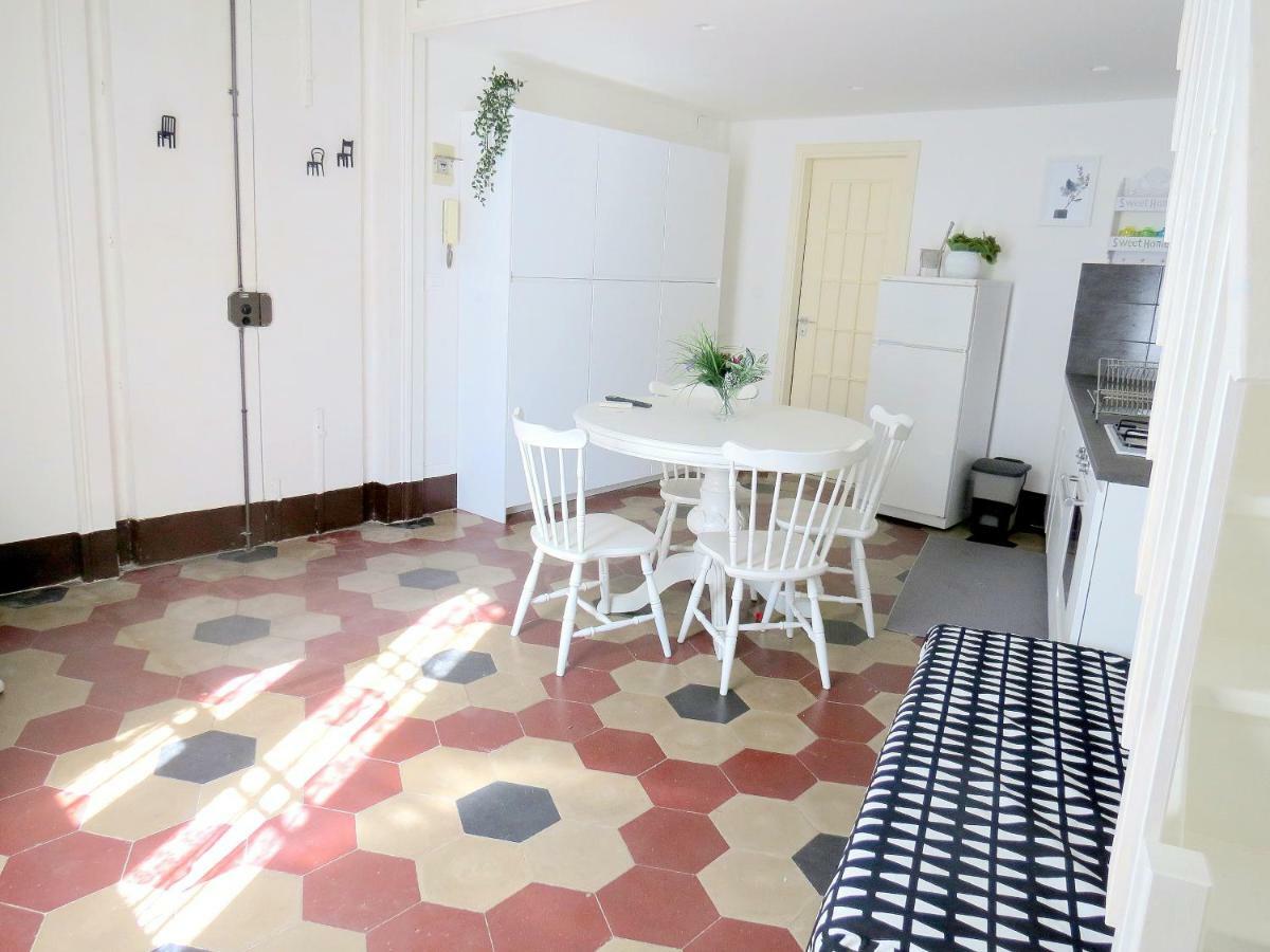 A Casa Del Reuccio Apartment คาตาเนีย ภายนอก รูปภาพ