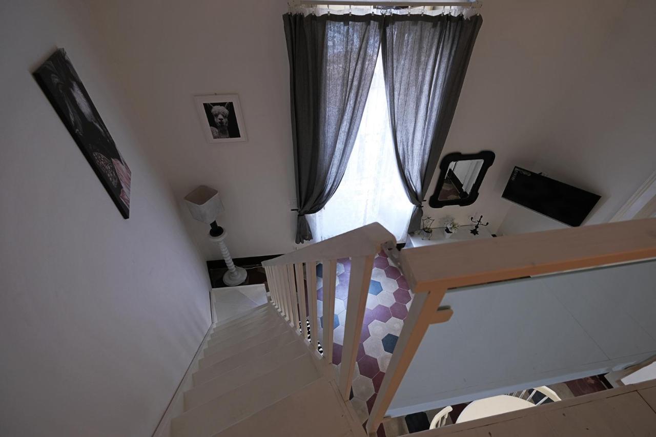 A Casa Del Reuccio Apartment คาตาเนีย ภายนอก รูปภาพ
